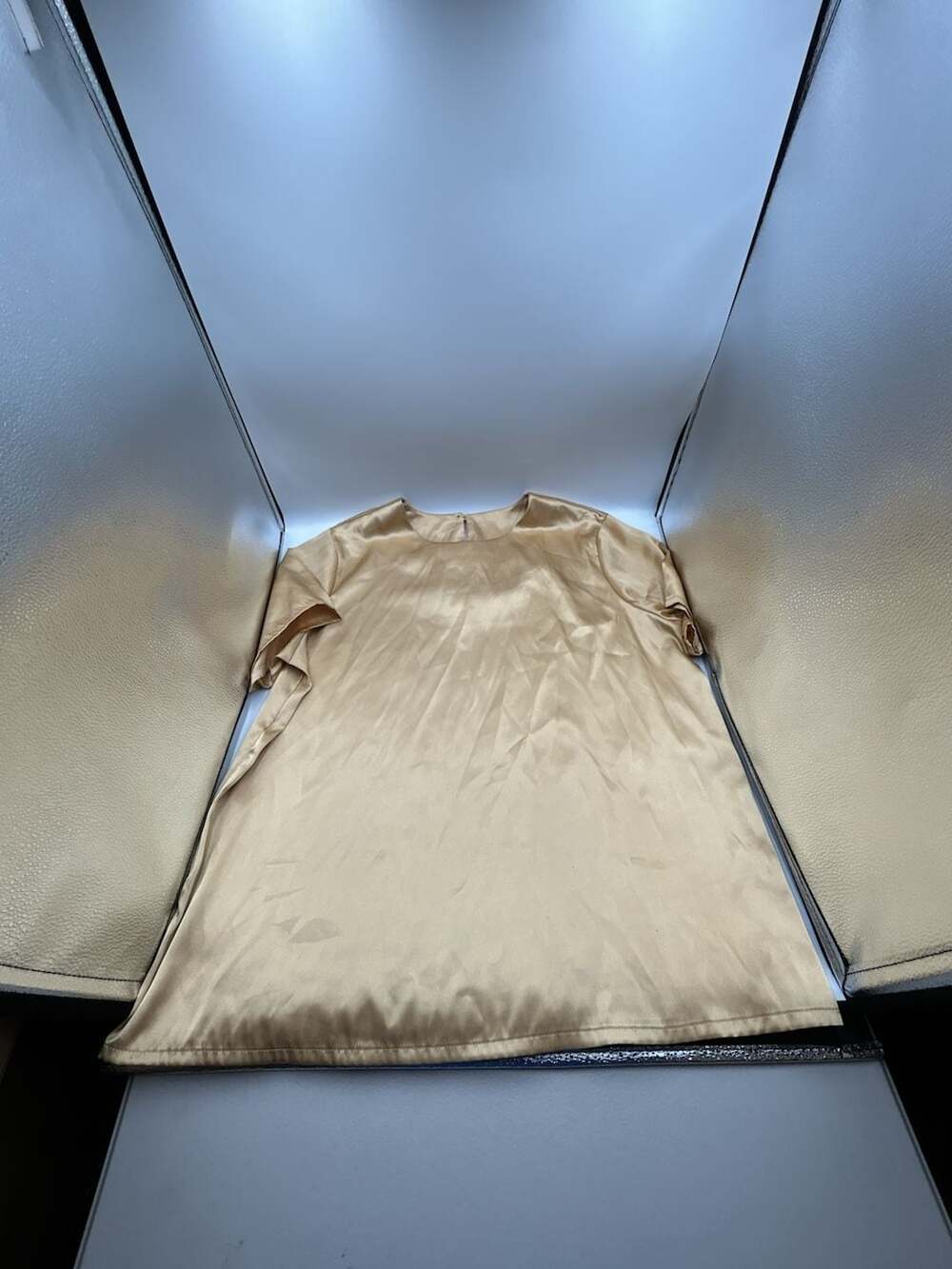 Anthony Richards Gold Satin Short Sleeve Blouse Size 14